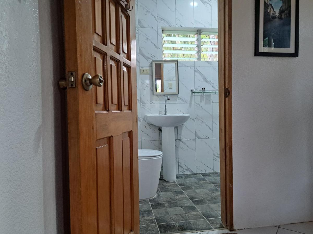 Palmera Palma Private 1-Br Bungalow In Moalboal Exterior photo