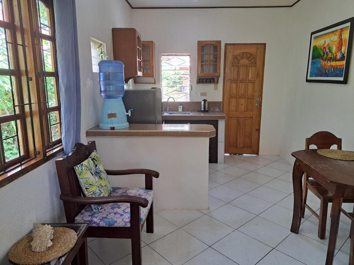 Palmera Palma Private 1-Br Bungalow In Moalboal Exterior photo